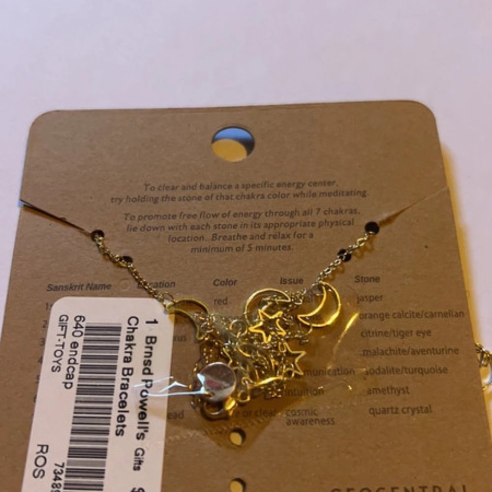 Gold star necklace